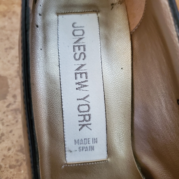 Jones New York Heels | Black Leather Pumps | Size 5 - Picture 2 of 11